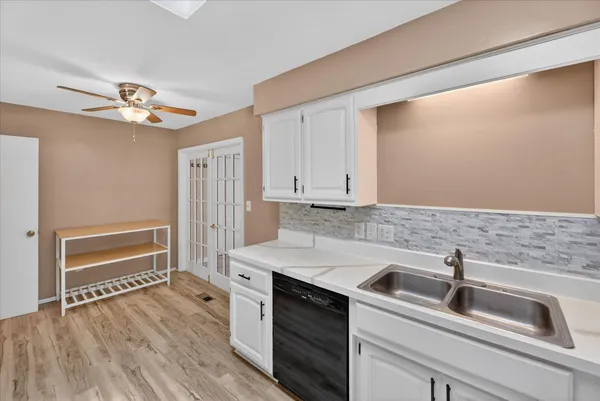 $442,500 | 385 Hollywood Drive, Saline, MI 48176