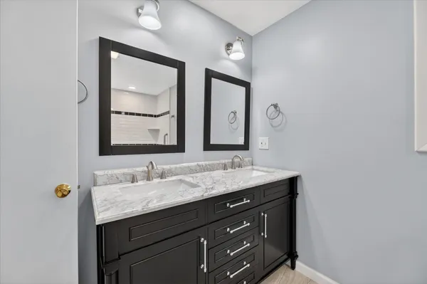 $442,500 | 385 Hollywood Drive, Saline, MI 48176