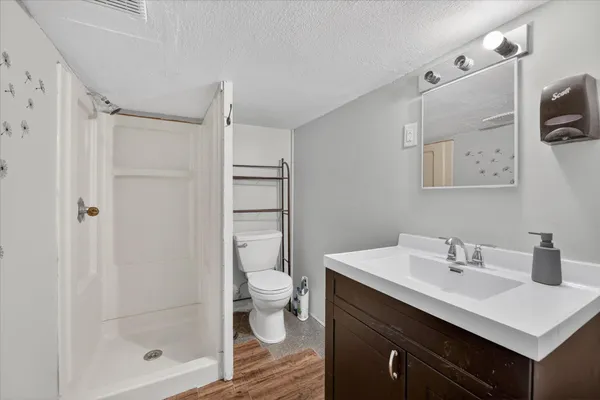 $442,500 | 385 Hollywood Drive, Saline, MI 48176