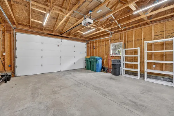 $442,500 | 385 Hollywood Drive, Saline, MI 48176
