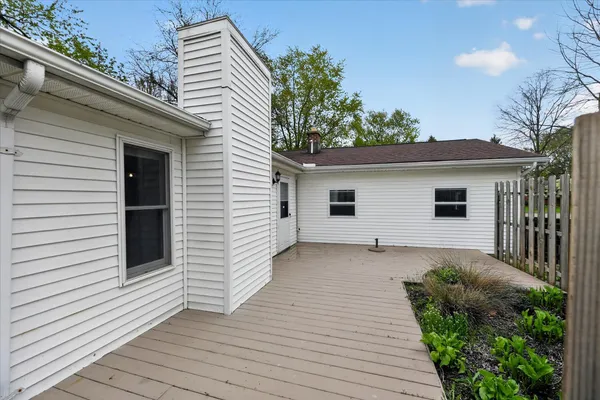 $442,500 | 385 Hollywood Drive, Saline, MI 48176
