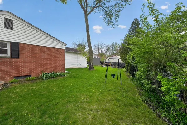 $442,500 | 385 Hollywood Drive, Saline, MI 48176