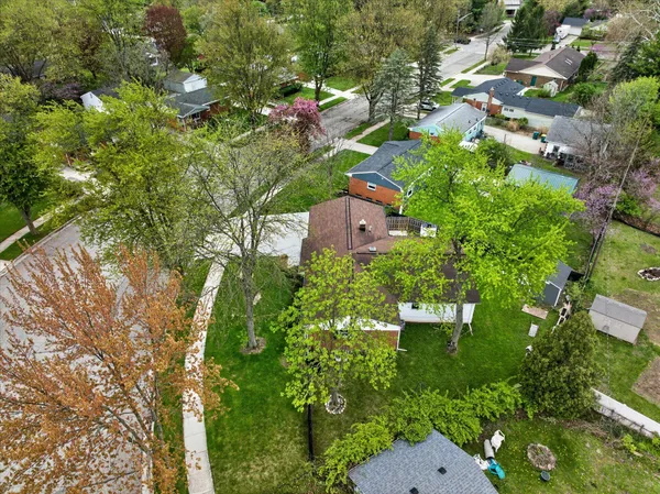 $442,500 | 385 Hollywood Drive, Saline, MI 48176