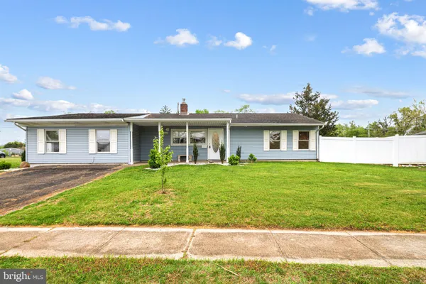 $414,999 | 191 Crabtree Drive, Levittown, PA 19055