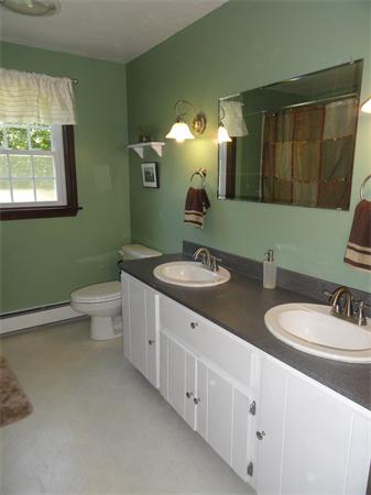 21 Wachusett Street Rutland, MA 01543 - Photo 17 of 24 Gallery Image 17