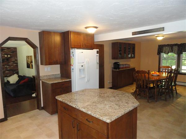 21 Wachusett Street Rutland, MA 01543 - Photo 4 of 24 Gallery Image 4