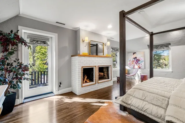 $2,799,000 | 1125 West Roxbury Parkway, Brookline, MA 02467