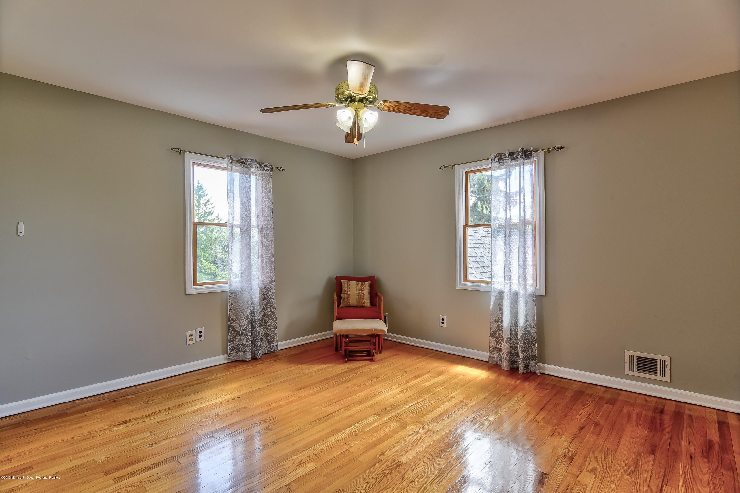 1279 Washington Valley Road Bridgewater, NJ 08807 - Photo 12 of 34 DSC_8625_6_7-27