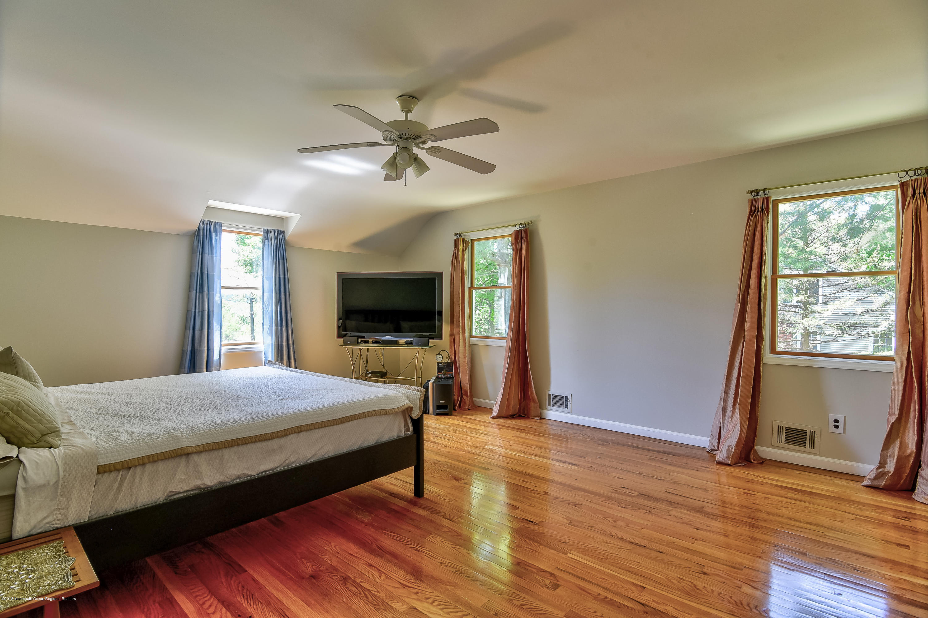 1279 Washington Valley Road Bridgewater, NJ 08807 - Photo 7 of 34 DSC_8649_50_51-35