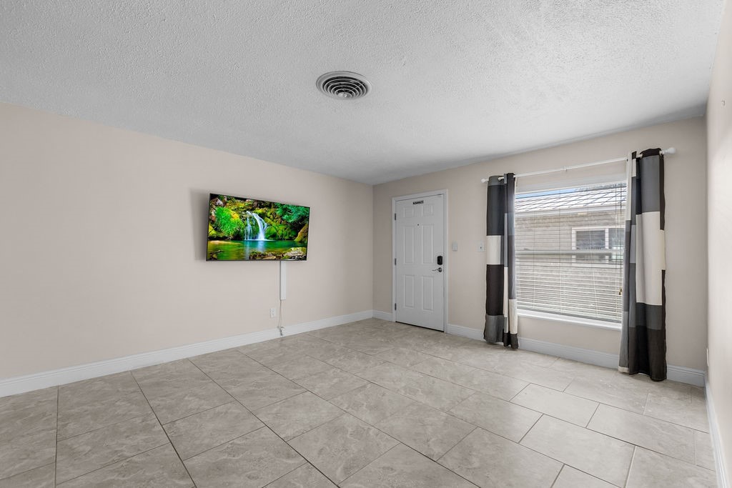 722 Granada Street Fort Pierce, FL 34949 - Photo 3 of 15