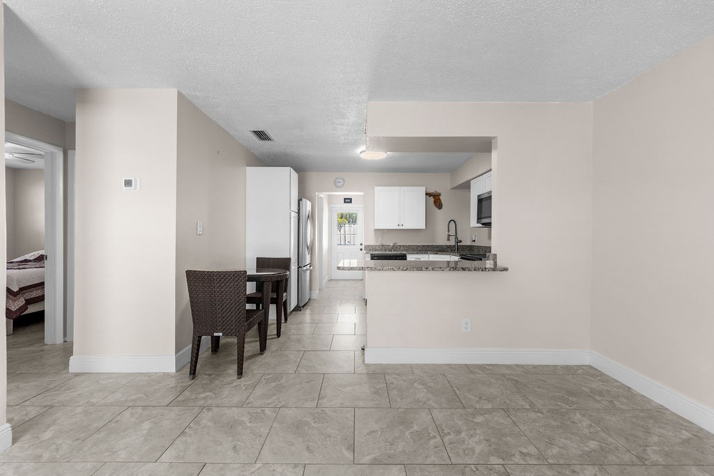 722 Granada Street Fort Pierce, FL 34949 - Photo 4 of 15