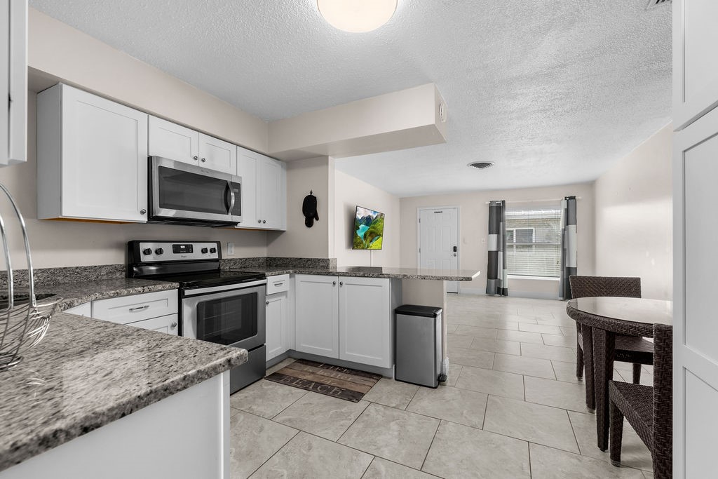 722 Granada Street Fort Pierce, FL 34949 - Photo 5 of 15