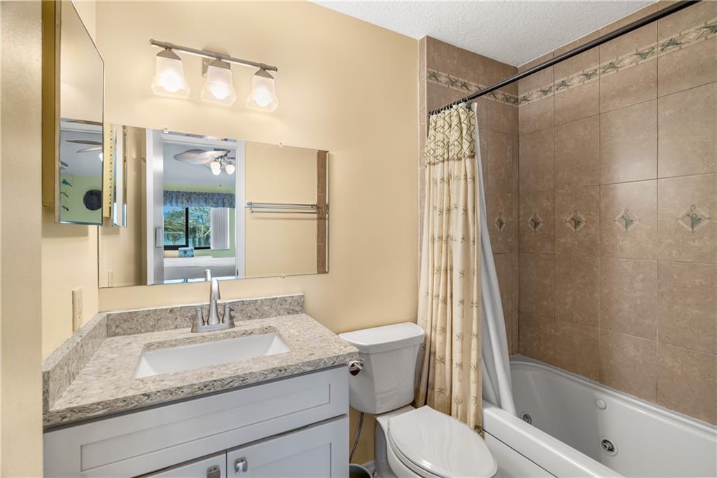 5720 Pelican Pointe Drive, Unit 3 Sebastian, FL 32958 - Photo 18 of 41 16