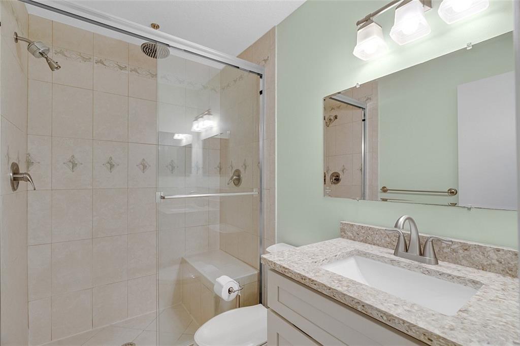 5720 Pelican Pointe Drive, Unit 3 Sebastian, FL 32958 - Photo 22 of 41 19