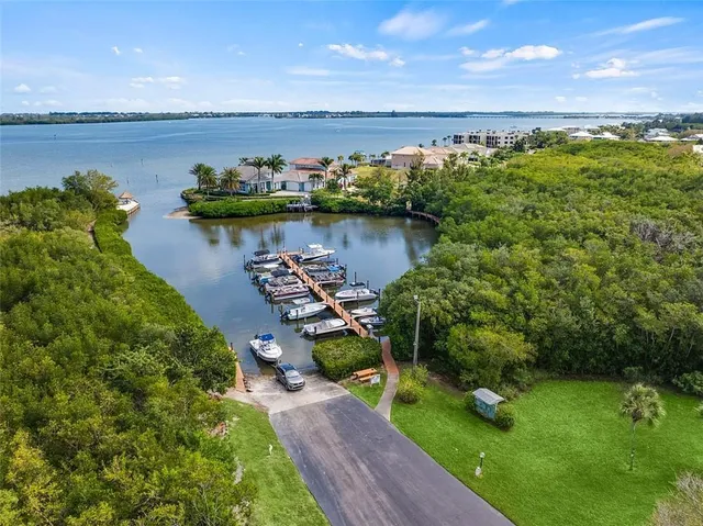 $239,000 | 5720 Pelican Pointe Drive, Unit 3, Sebastian, FL 32958