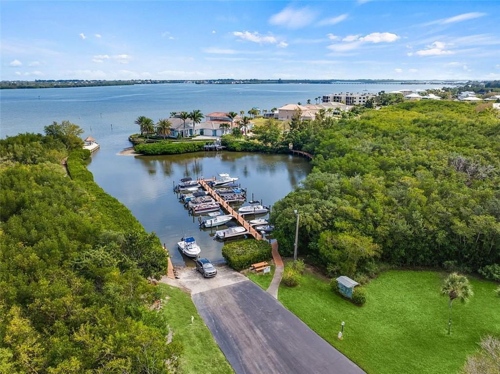 5720 Pelican Pointe Drive, Unit 3 Sebastian, FL 32958 - Photo 33 of 41 35