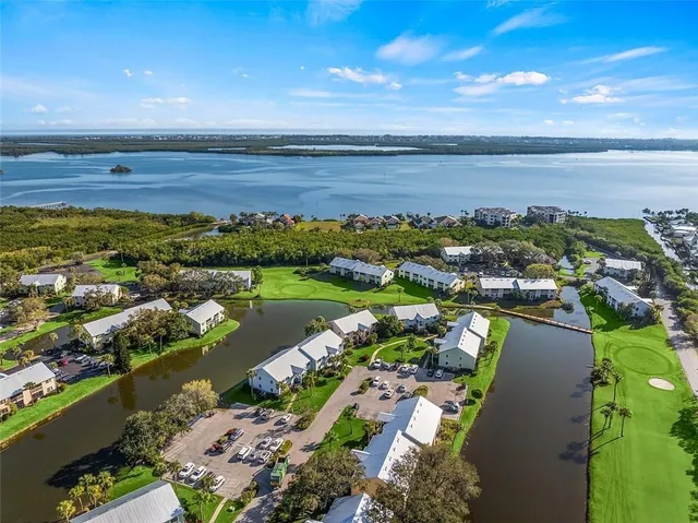 $229,000 | 5720 Pelican Pointe Drive, Unit 3, Sebastian, FL 32958