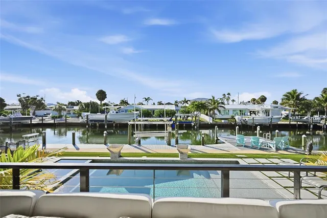 $4,250,000 | 628 Dundee Lane, Holmes Beach, FL 34217