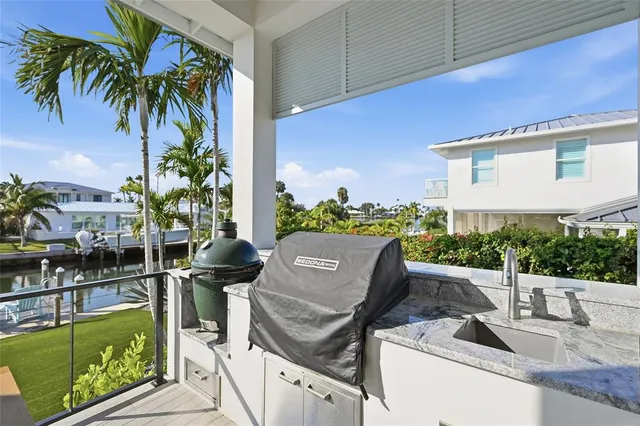 $4,250,000 | 628 Dundee Lane, Holmes Beach, FL 34217