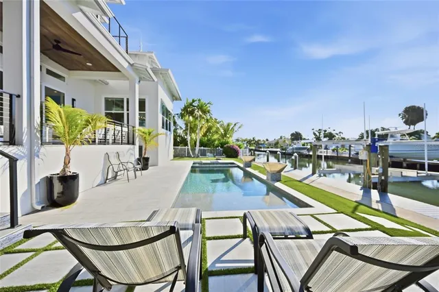 $4,250,000 | 628 Dundee Lane, Holmes Beach, FL 34217