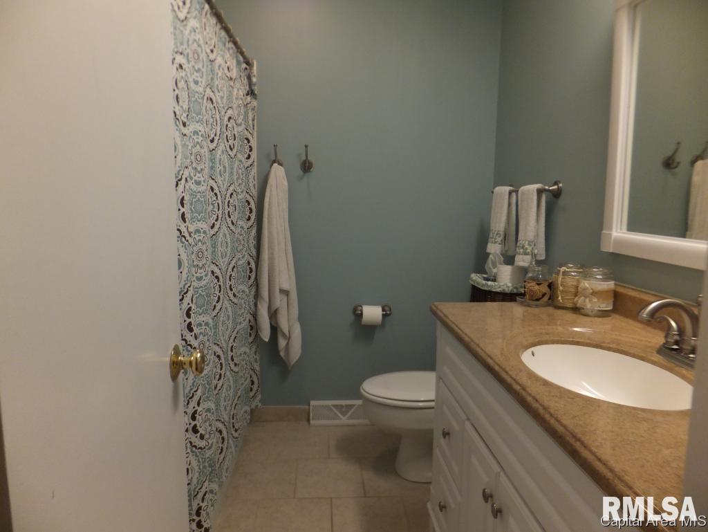 79 Bellerive Road Springfield, IL 62704 - Photo 10 of 28