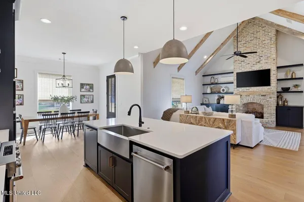 $799,000 | 400 Calvary Crossing, Brandon, MS 39047