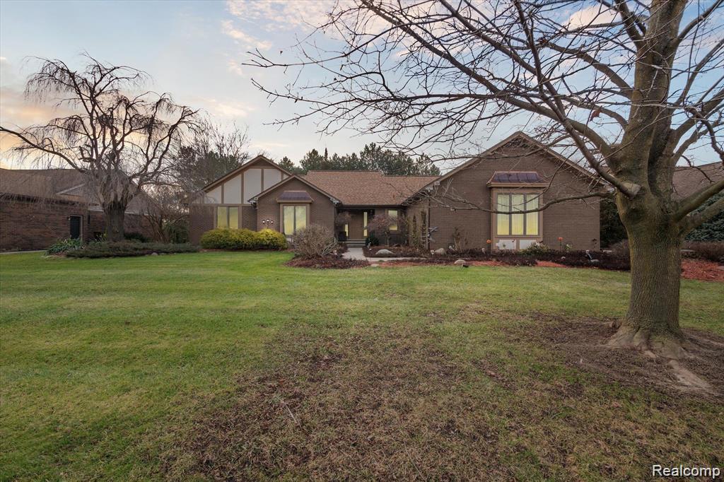2411 Lassiter Drive Rochester Hills, MI 48309 - Photo 6 of 48