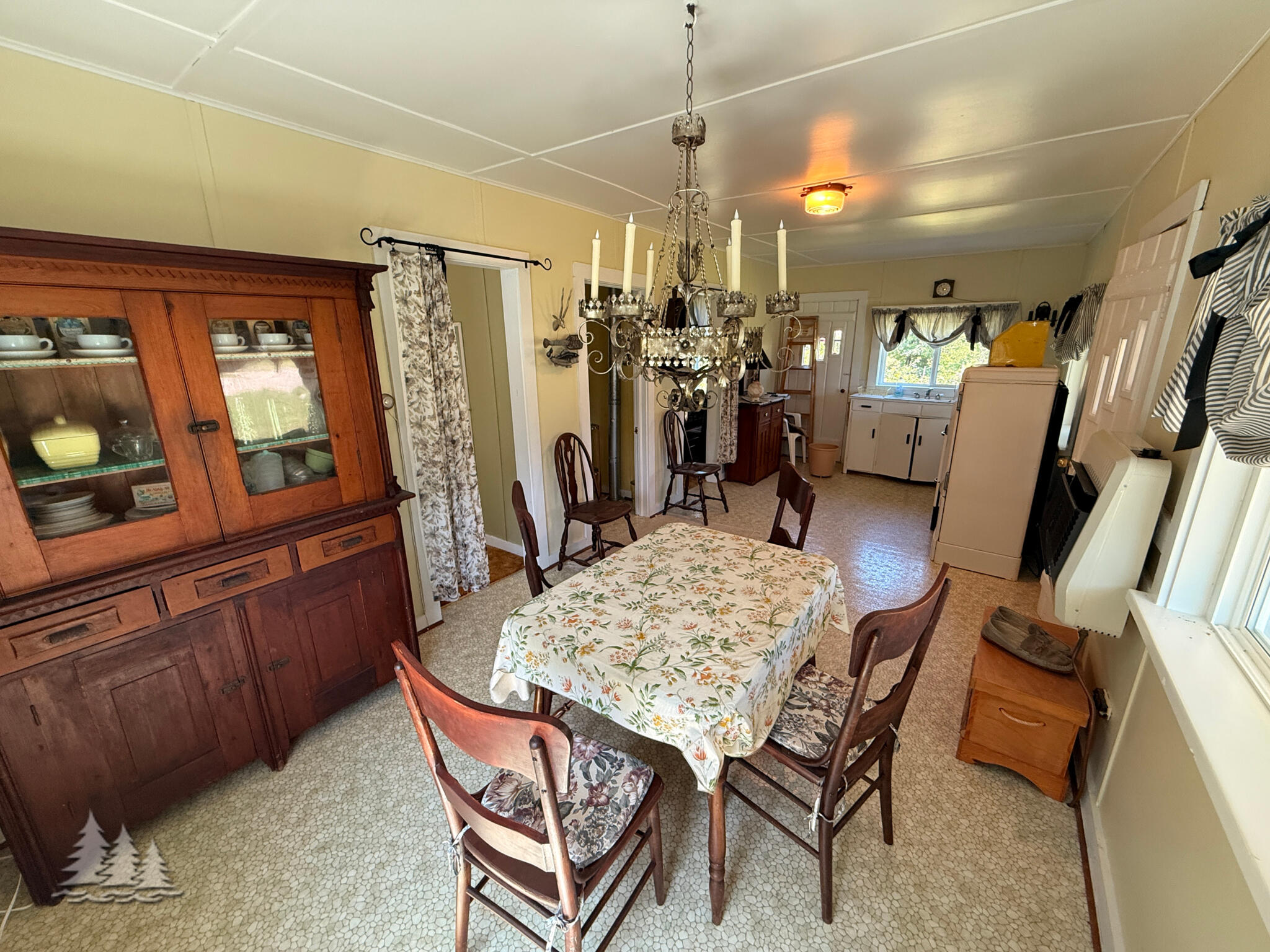3326 Buttles Road Lewiston, MI 49756 - Photo 12 of 18 Gallery Image 12