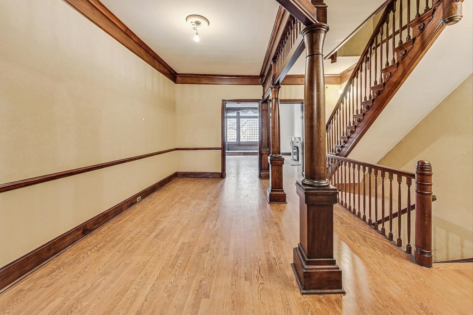 1310 North Astor Street Chicago, IL 60610 - Photo 12 of 33