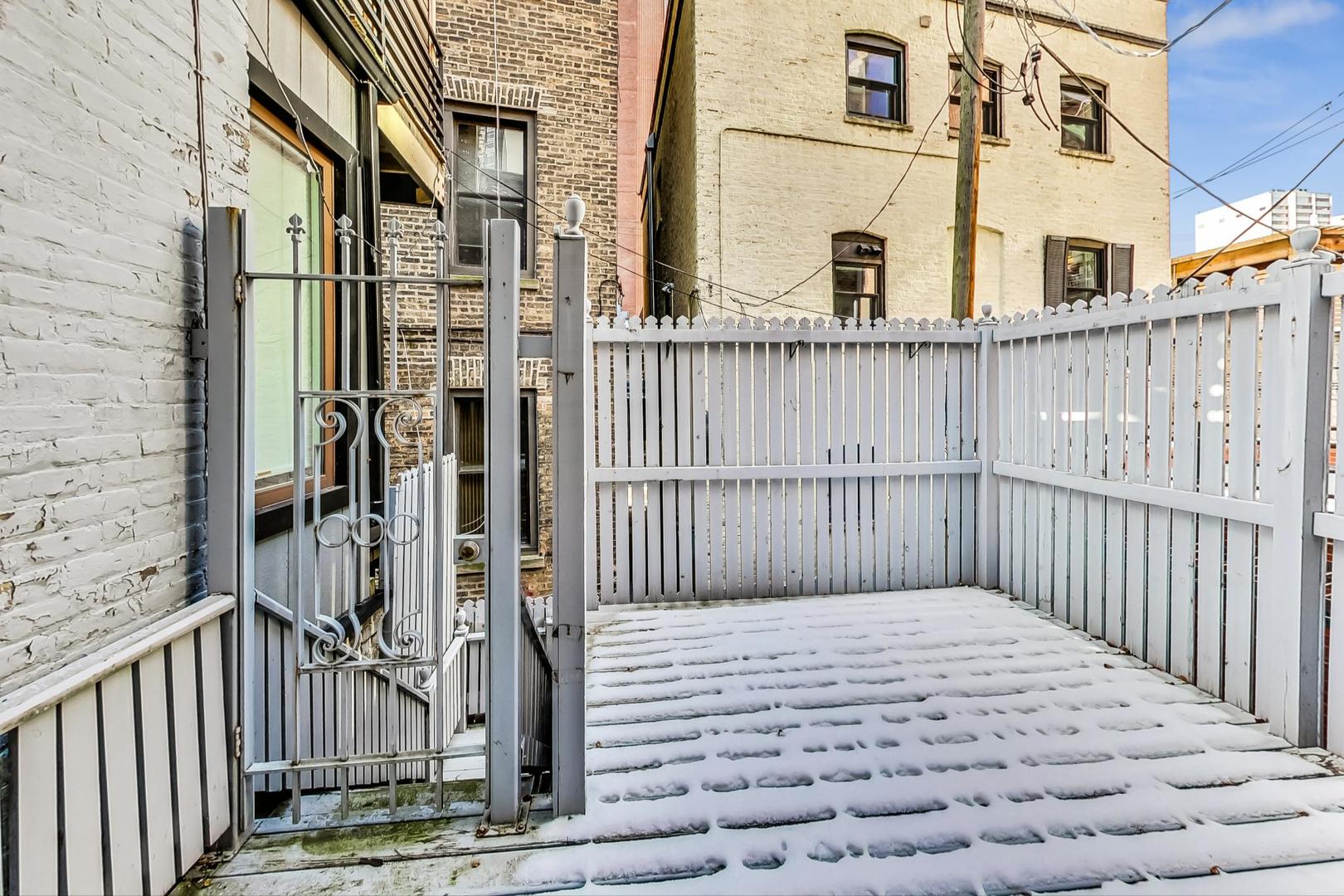 1310 North Astor Street Chicago, IL 60610 - Photo 16 of 33