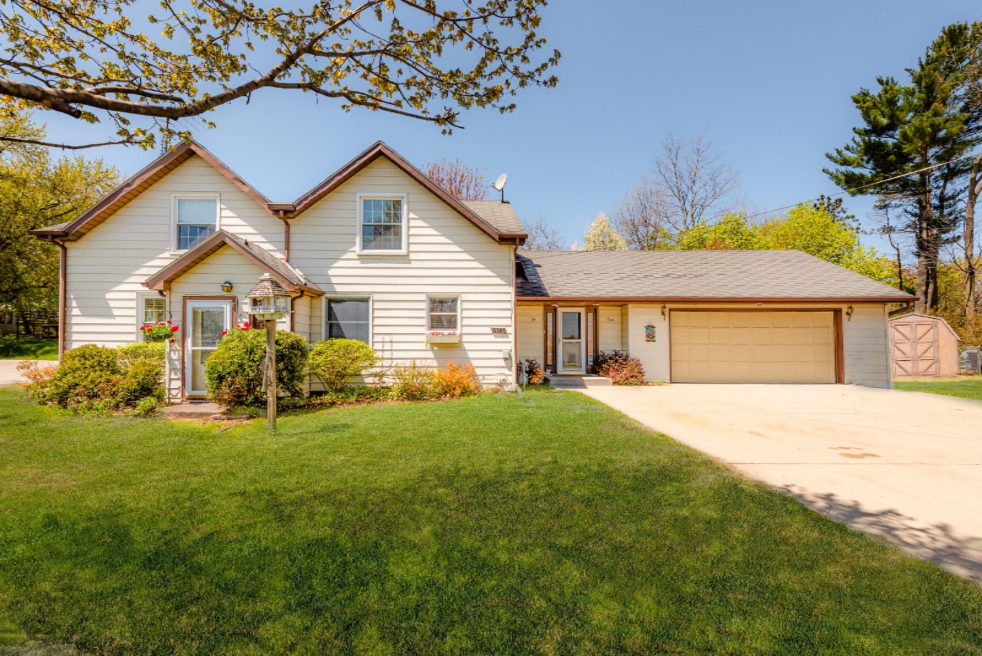 9640 Gast Road Bridgman, MI 49106 - Photo 1 of 21 Gast-101