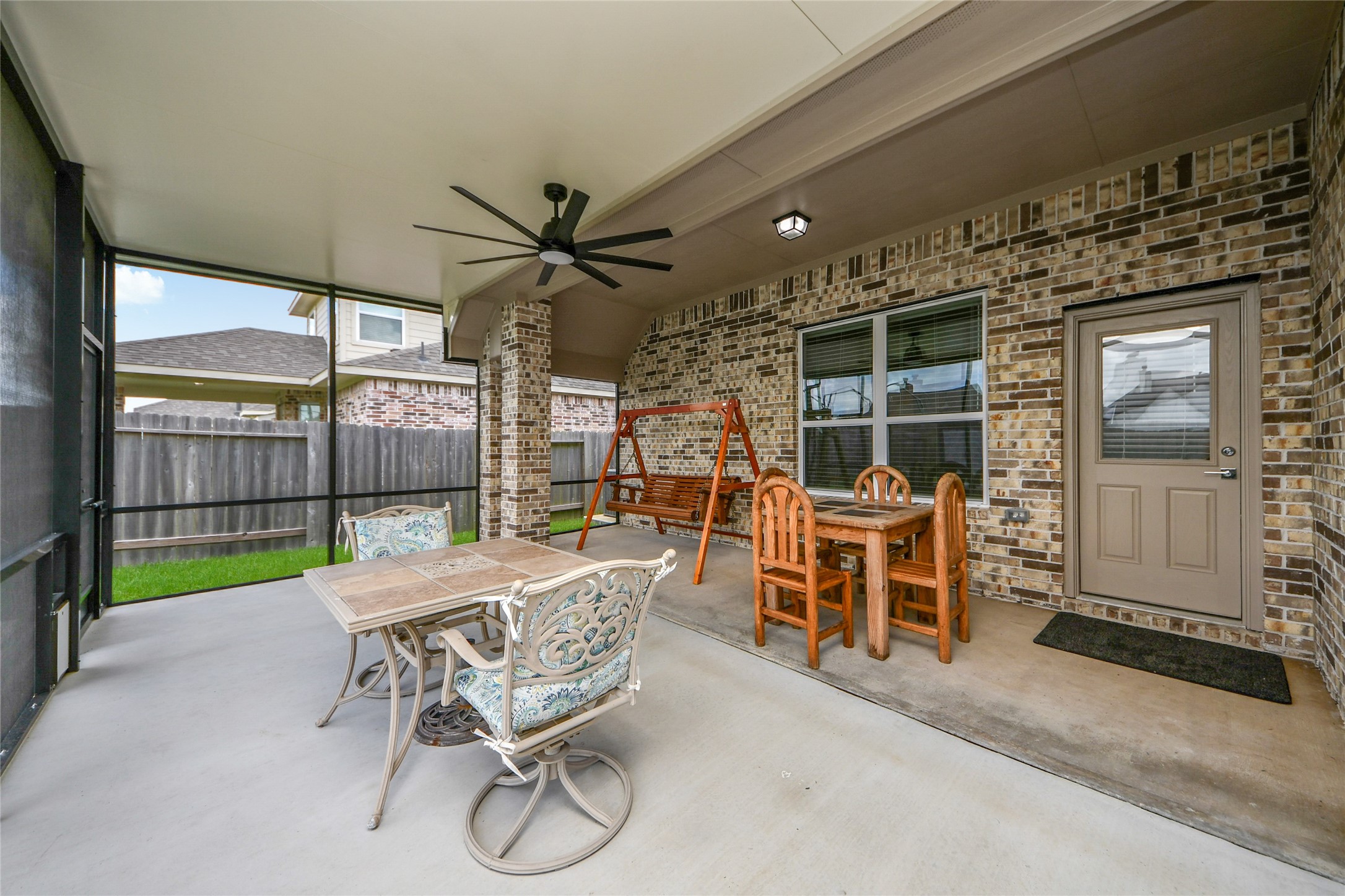 1577 Elm Place Angleton, TX 77515 - Photo 35 of 45