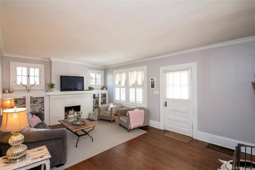 2210 Sharon Road Charlotte, NC 28207 - Photo 4 of 24 Gallery Image 4