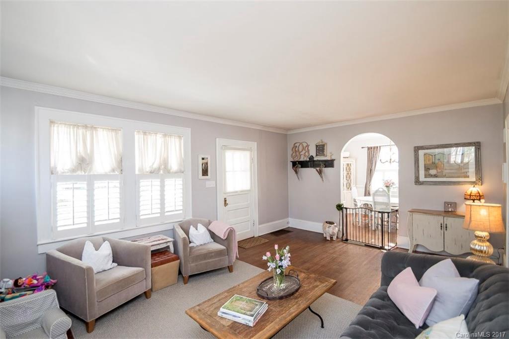 2210 Sharon Road Charlotte, NC 28207 - Photo 5 of 24 Gallery Image 5