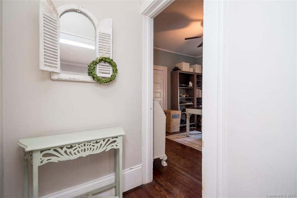 2210 Sharon Road Charlotte, NC 28207 - Photo 8 of 24 Gallery Image 8