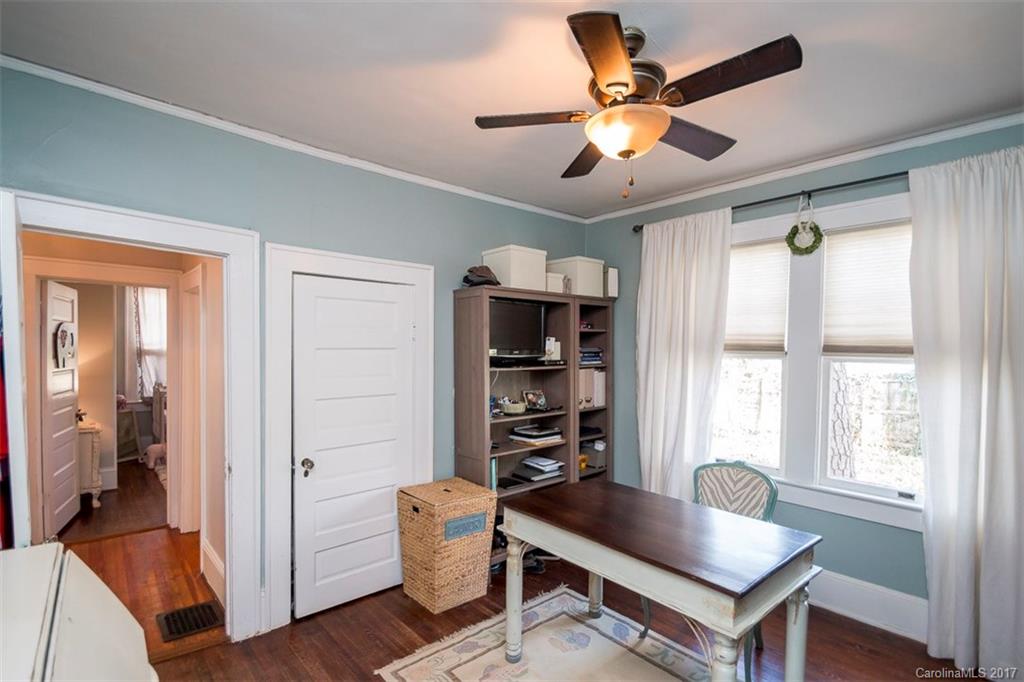 2210 Sharon Road Charlotte, NC 28207 - Photo 9 of 24 Gallery Image 9