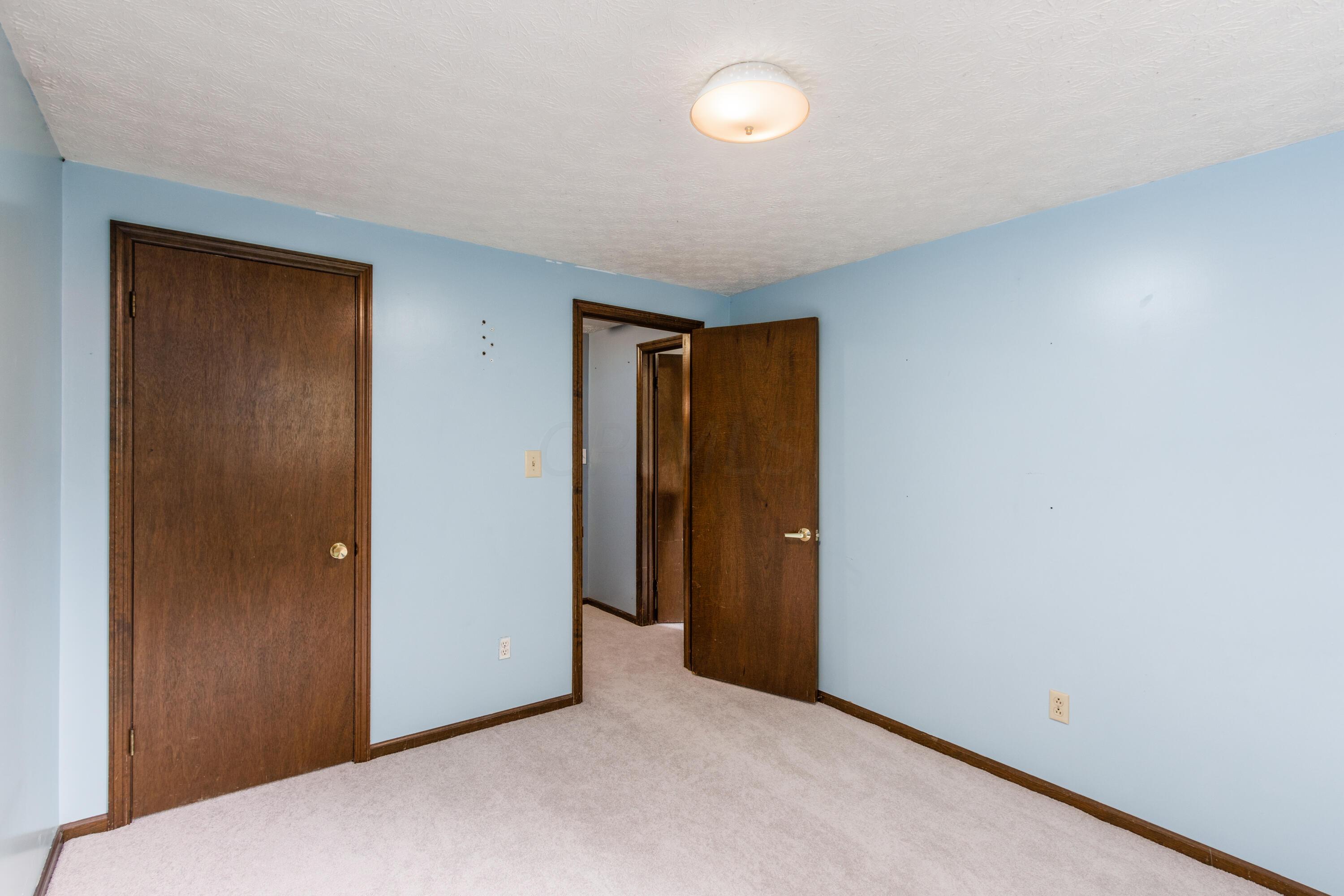 5830 Godown Road Columbus, OH 43235 - Photo 18 of 31 E_5830_Godown_Rd-036_1