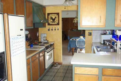 12165 Plank Road Milan, MI 48160 - Photo 3 of 8 Photo 3