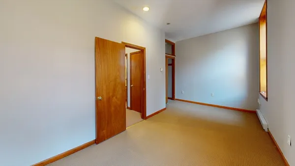 $2,300 | 97 Hudson Street, Unit 2, Boston, MA 02111