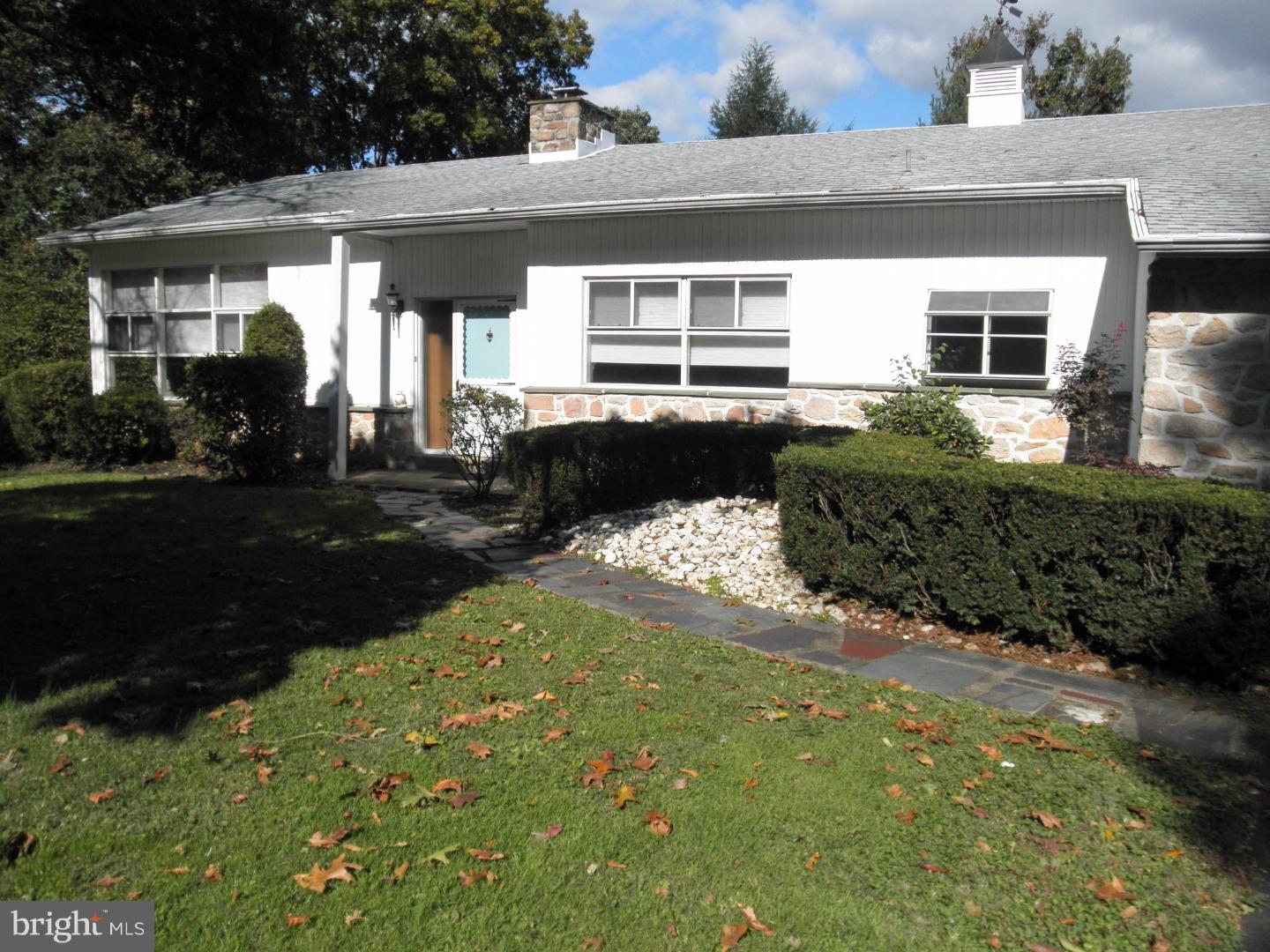 265 Shoemaker Road Huntingdon Valley, PA 19006 - Photo 1 of 24 Exterior Front