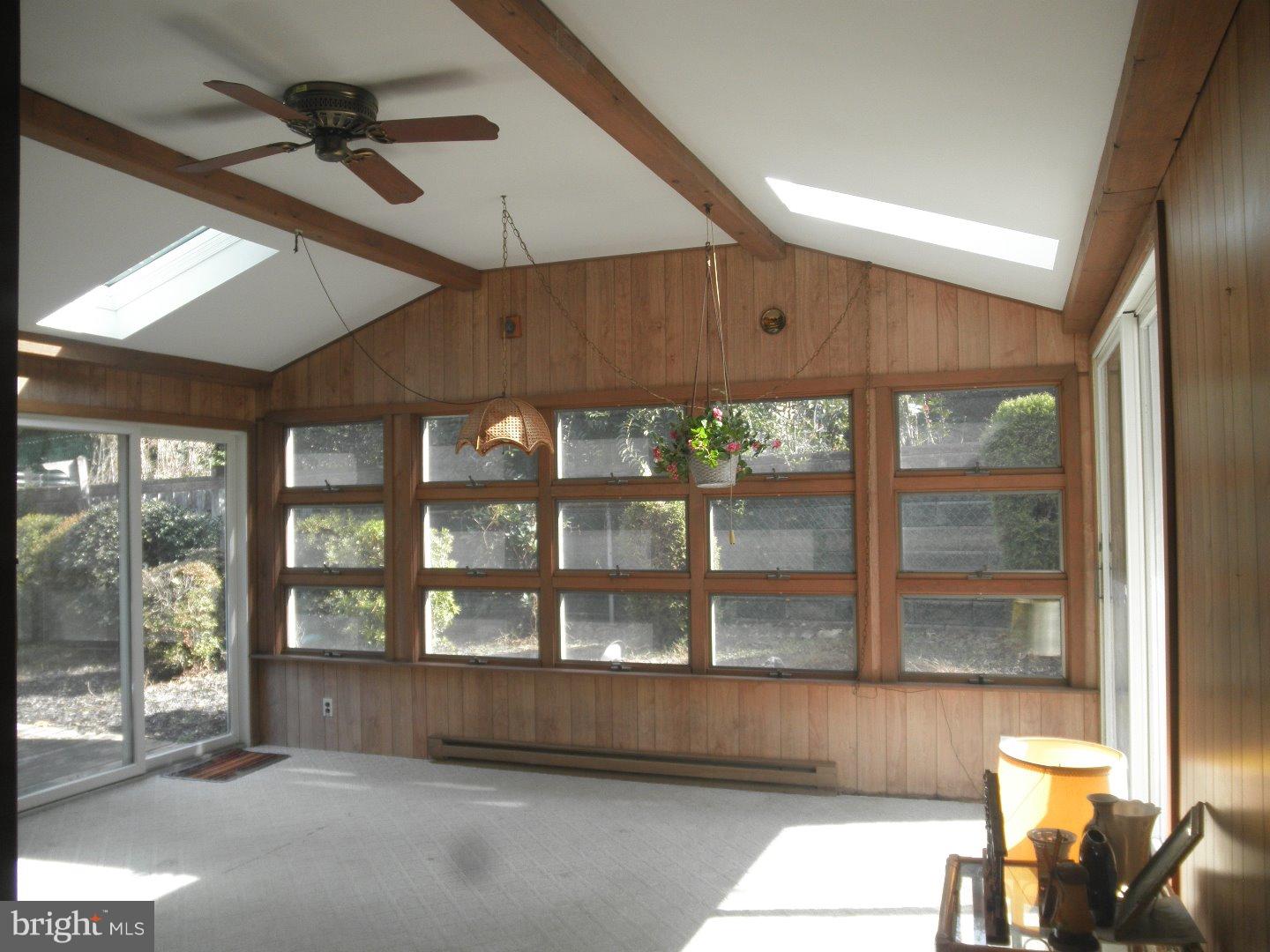 265 Shoemaker Road Huntingdon Valley, PA 19006 - Photo 22 of 24 Sun Room