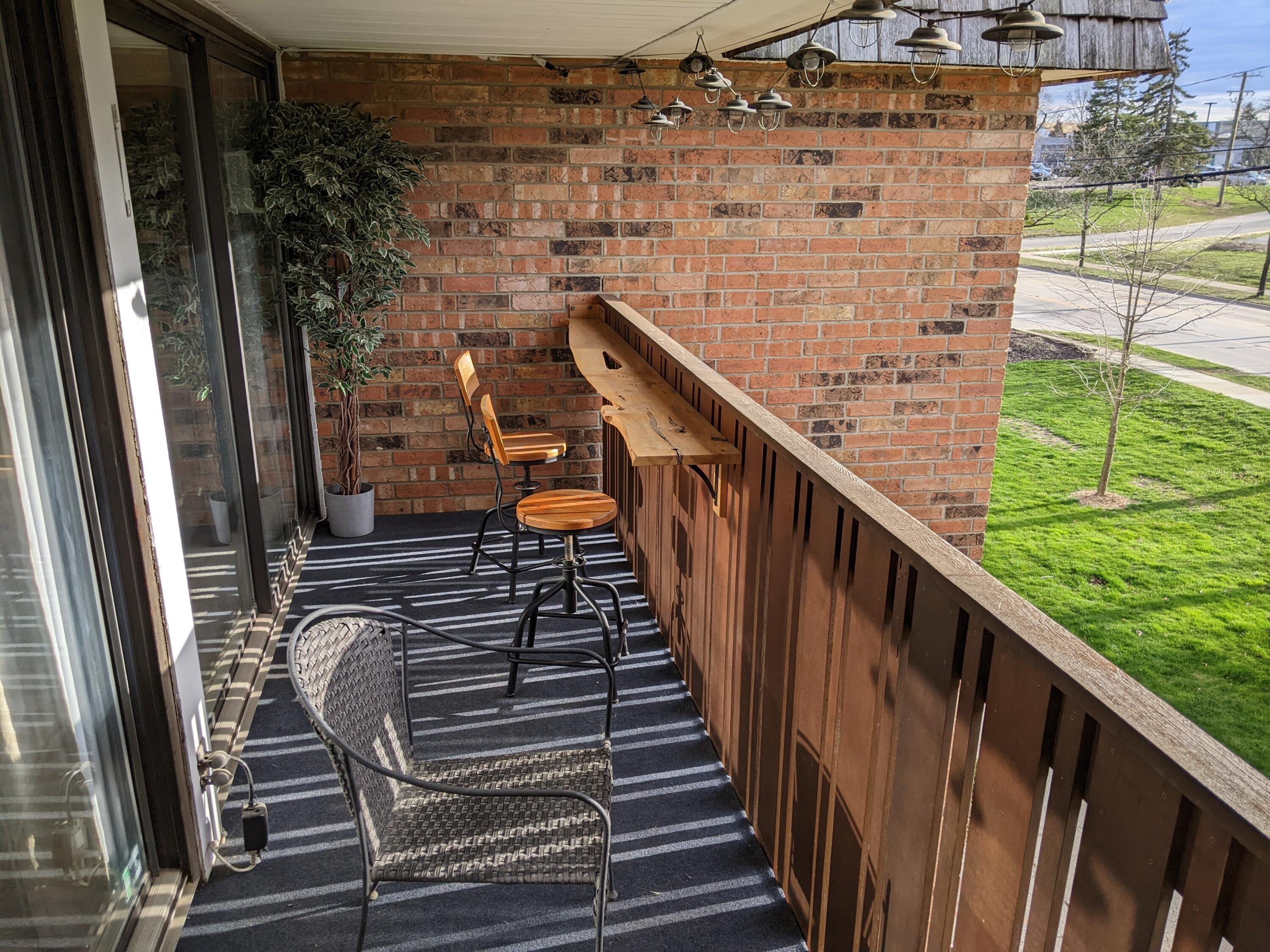 1215 South Maple Road, Unit 304 Ann Arbor, MI 48103 - Photo 11 of 13 PXL_20240407_221852515