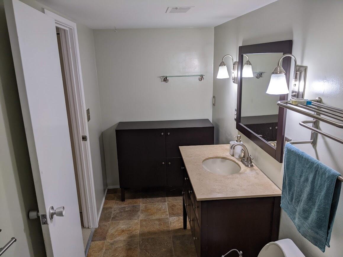1215 South Maple Road, Unit 304 Ann Arbor, MI 48103 - Photo 7 of 13 maple bath 1