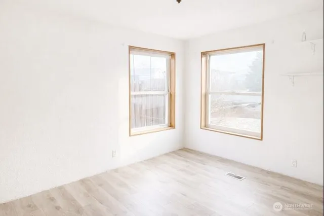 $220,000 | 309 5th Avenue Southeast, Ephrata, WA 98823