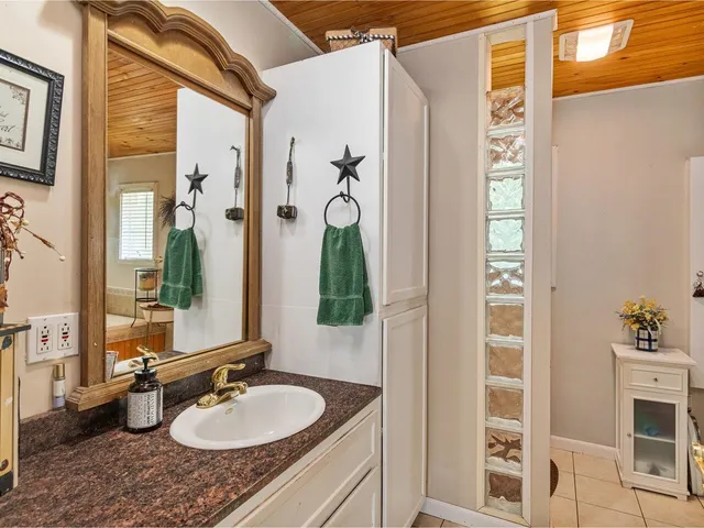 $395,000 | 2642 Highway 7, Leicester, VT 05733