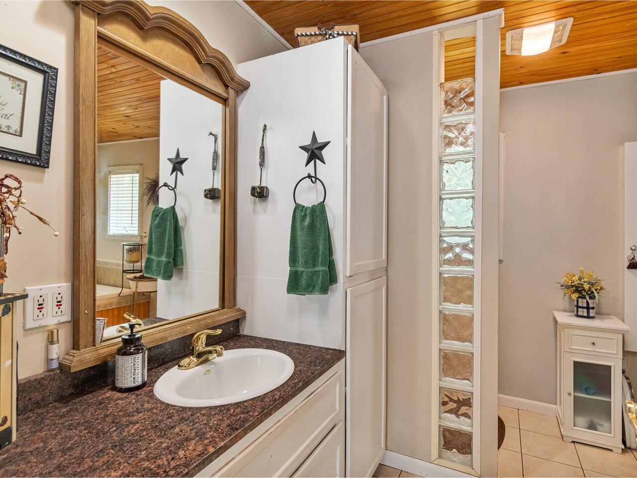 2642 Highway 7 Leicester, VT 05733 - Photo 24 of 55