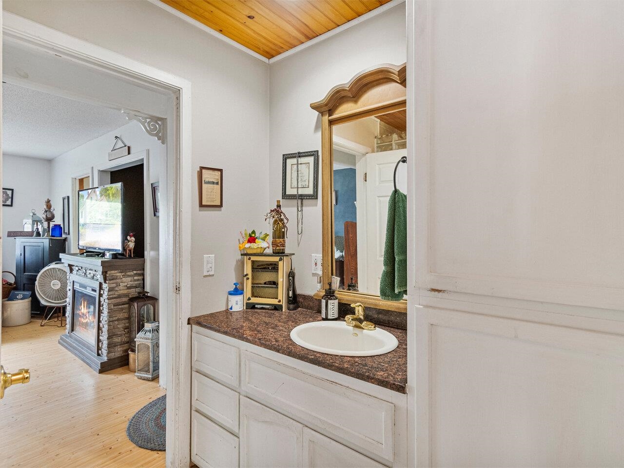 2642 Highway 7 Leicester, VT 05733 - Photo 25 of 55