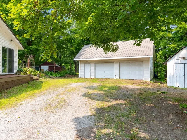 $395,000 | 2642 Highway 7, Leicester, VT 05733