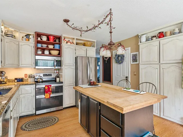 $395,000 | 2642 Highway 7, Leicester, VT 05733