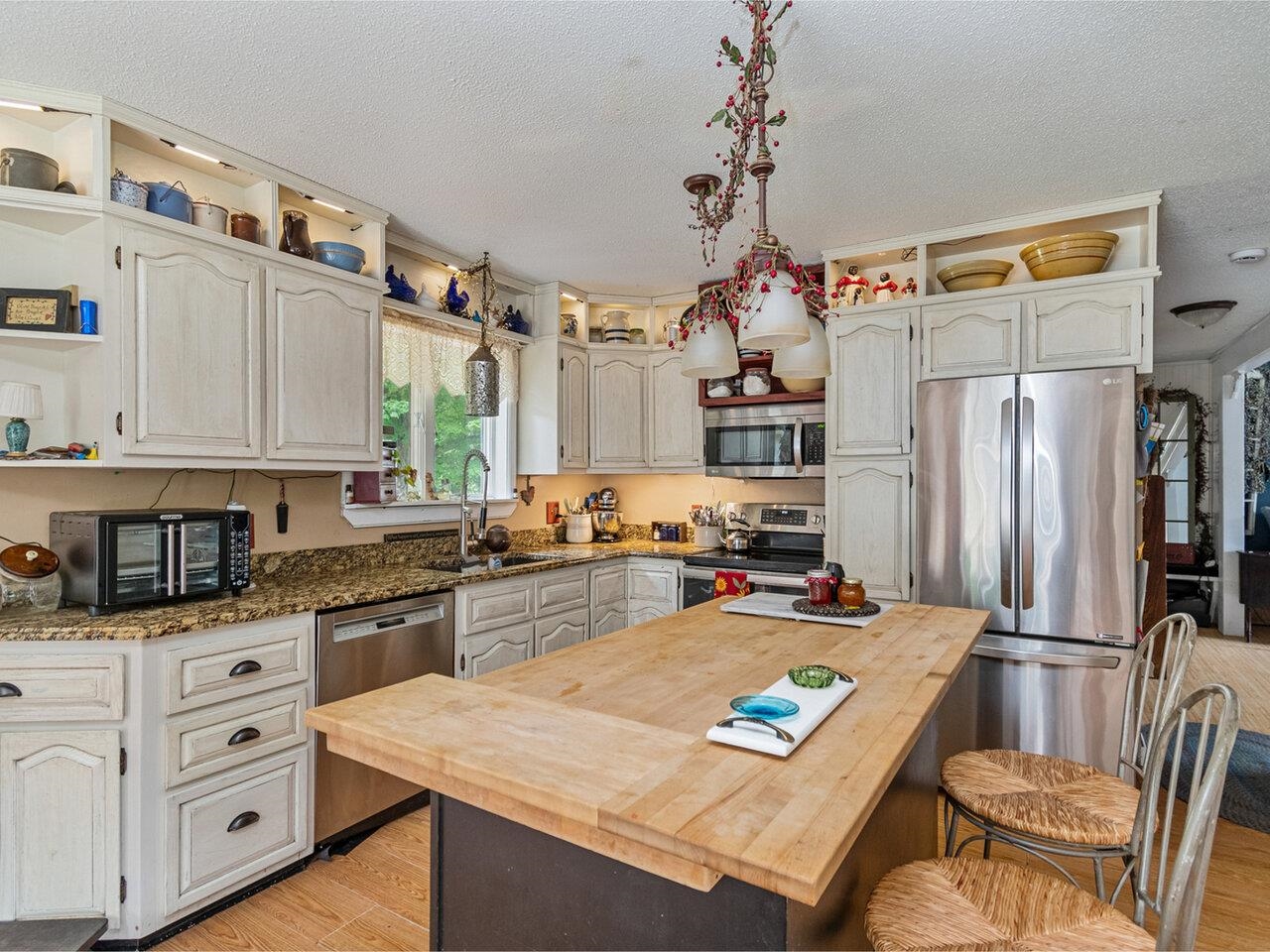 2642 Highway 7 Leicester, VT 05733 - Photo 8 of 55